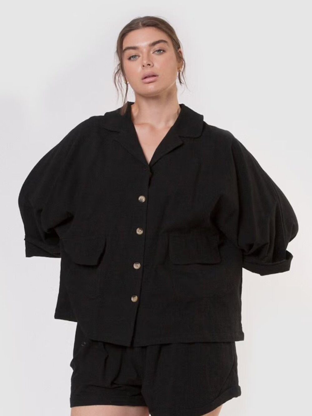 Lullaby Club Crinkle Cotton Cropped Button-Up Batwing Oversized Lounge Shirt, XS